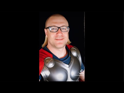 اسال الذكاء الاصطناعي بلاش انا 😂